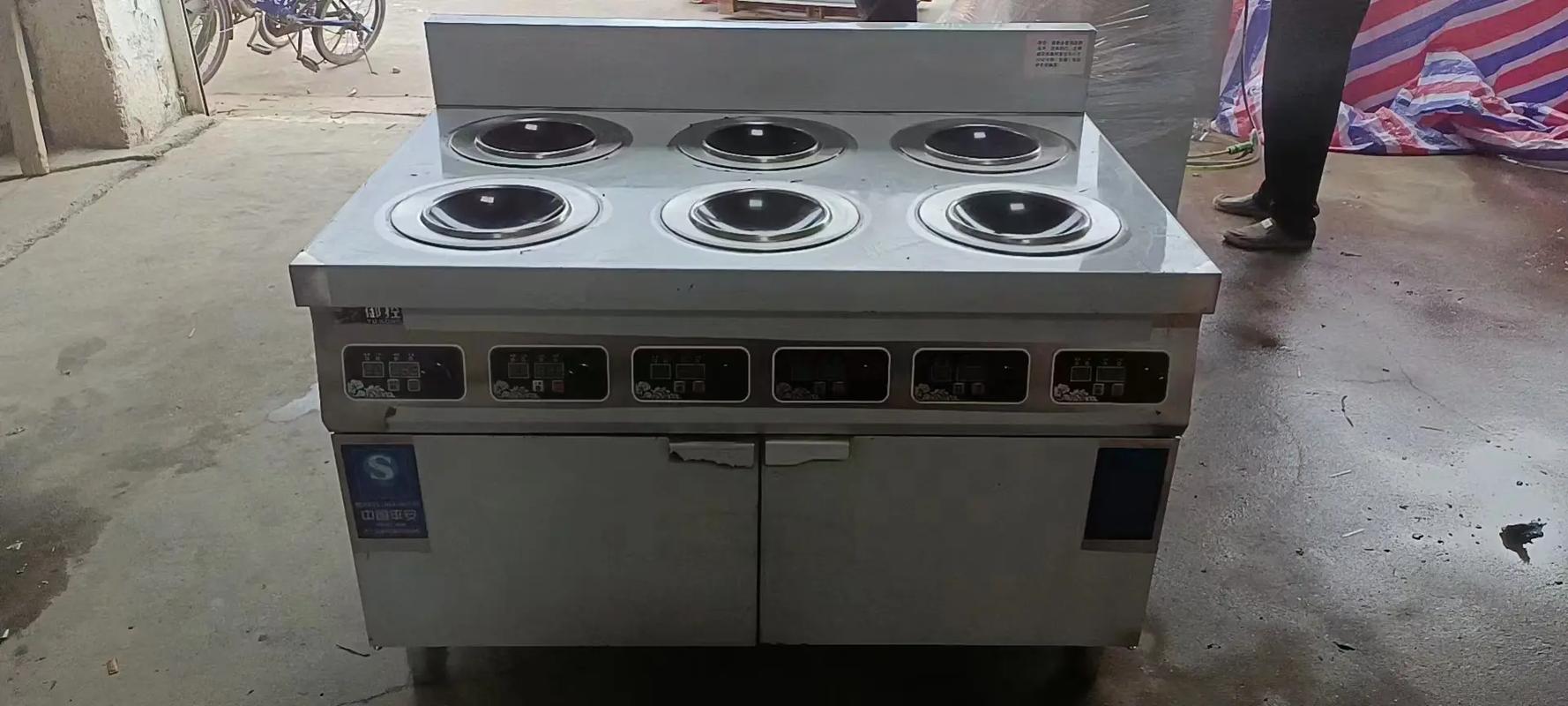 點亮餐飲之魂 商用廚房設(shè)備助力餐飲業(yè)高效運(yùn)營